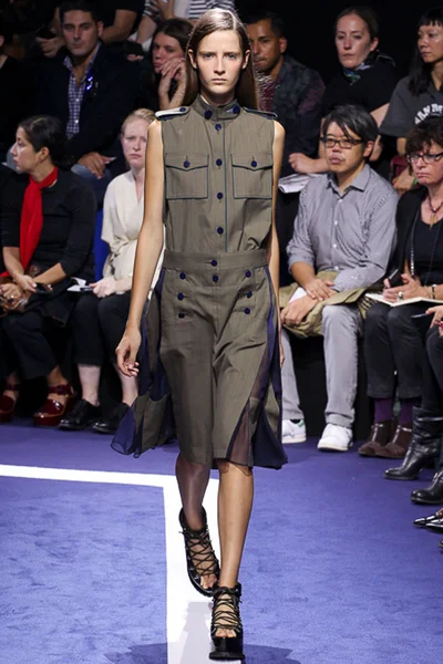 Look 38